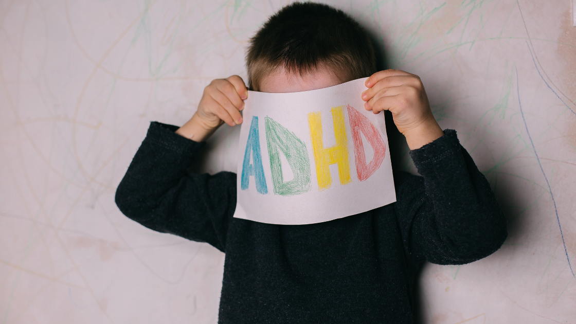 Integrovaní žiaci v triede (ADHD, autizmus, hyperaktivita a iné) – Ako na nich?